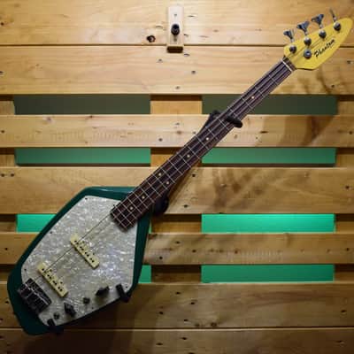 Phantom 4-string bass Phantom Guitarworks USA incl. original hard case image 1