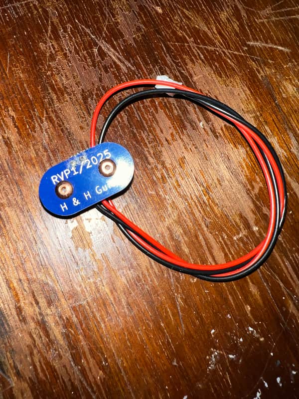 Variax Guitar Replacement Battery Cable (RVP-1) image 1