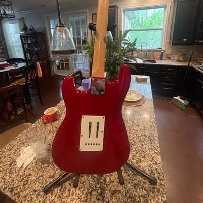 Fender Squier Stratocaster 2010 - Sun Burst Cherry image 4