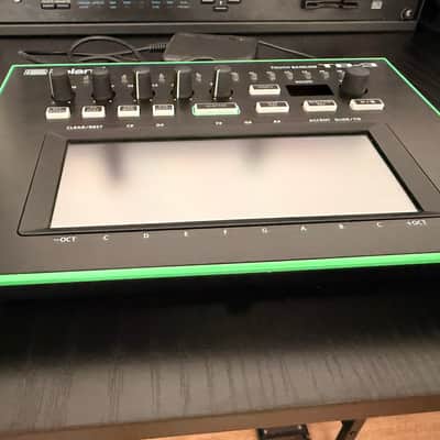 Roland TB-3 AIRA Touch Bassline Synthesizer 2014 - Present Black image 4
