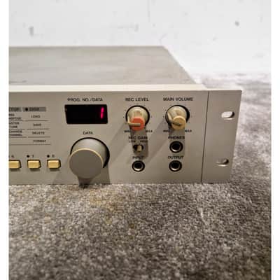 AKAI S01 - Sampler - Good image 10