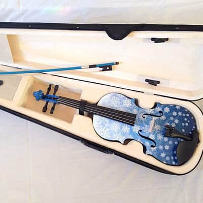Snowflake 4/4 Violin Outfit w/ pearl fine tuners, carbon fiber bow image 3