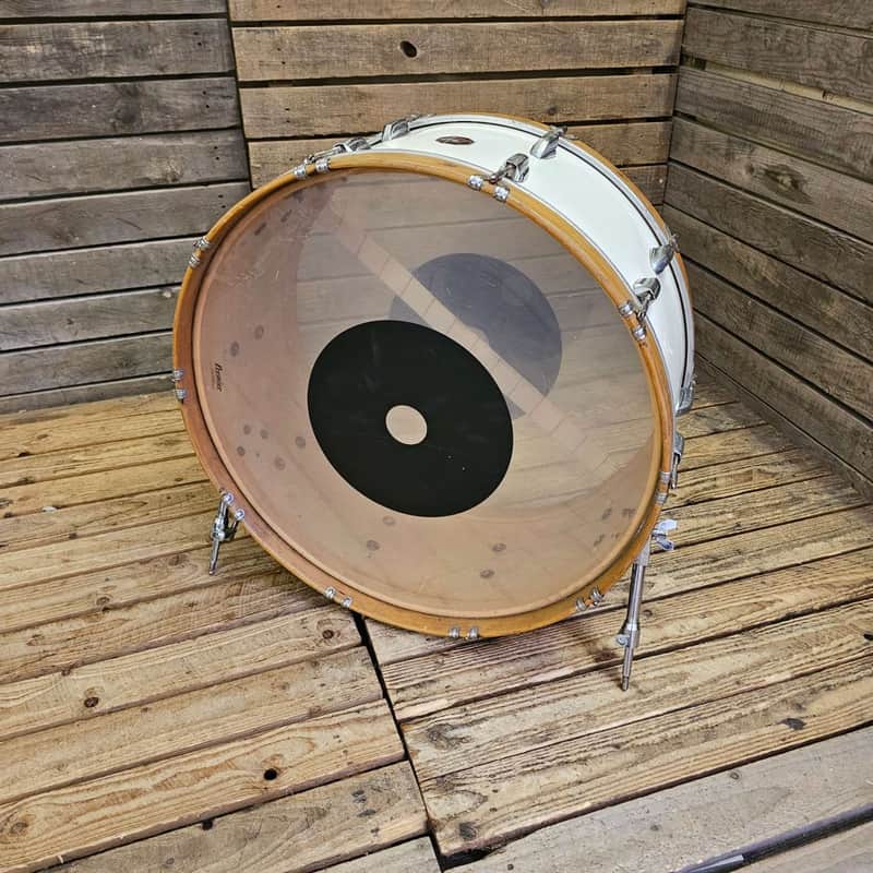 Immagine Marching 28" Bass Drum Vintage Beverley, White Legs Installed USED! RKEDR220726 - 1