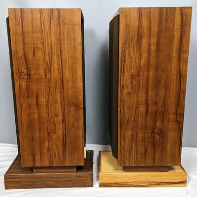 Cerwin Vega D3 3-Way 10" Speakers w/ Stands - 1980s - Beautiful Pair Bild 12