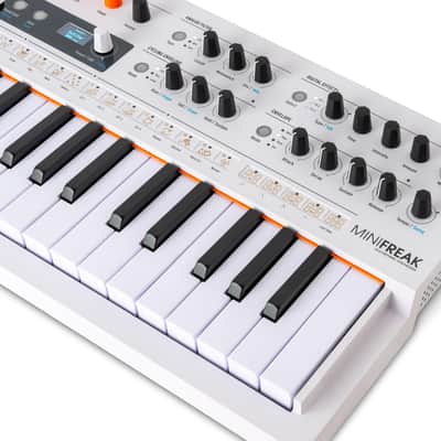 Arturia MiniFreak Vocoder Algorithmic Synthesizer, Polyphonic Hybrid+Carry Bag image 17