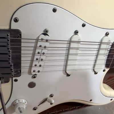 Fender Stratocaster Plus Rosewood Antique Electric Guitar image 3