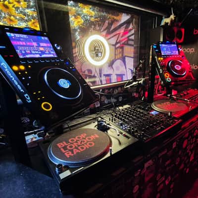 Apache CDJ Stand (9" Wide for CDJ-350 and XDJ-750 ONLY) image 13