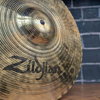 Zildjian S Series 14" Mastersound Hi‑Hat Cymbals – Brilliant Finish – Cutting, Bright, Modern Hi‑Hat Tone – Mastersound Wavy Bottom image 8