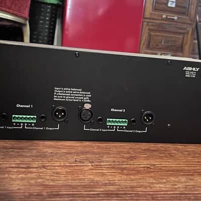 Ashly GQX-3102 Dual-Channel 31-Band Graphic Equalizer 2010s - Black image 2