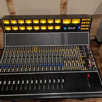 API 1608 - 16 Channel Console image 2