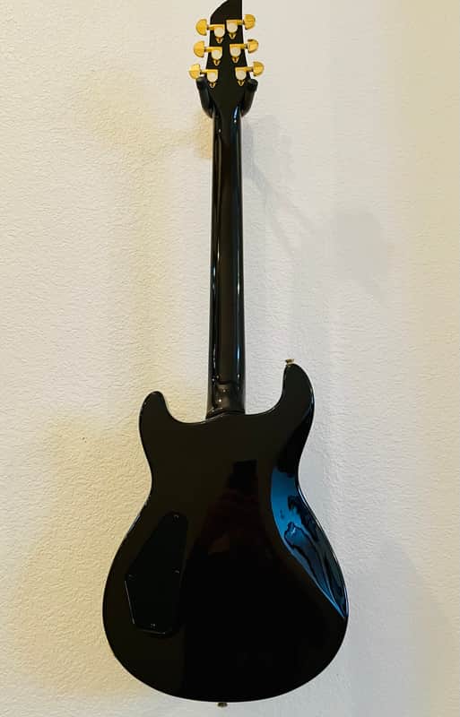 Fernandes APG-100 Double Cut Set Neck Mahogany w/Carved Maple Cap