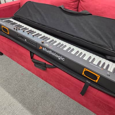 Studiologic Numa Compact 2 88-Note Semi-Weighted Stage Piano Keyboard with Bag - Black image 7