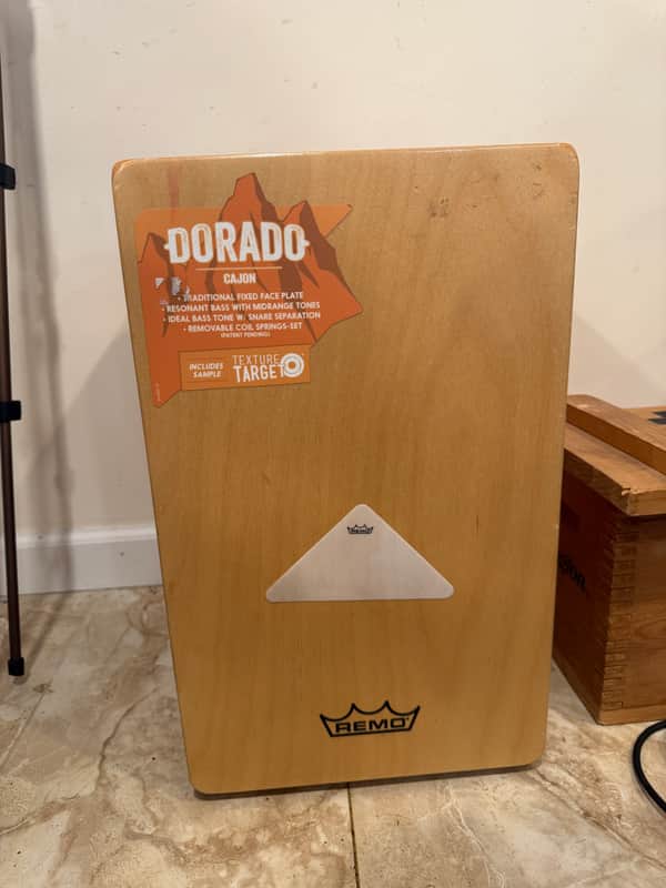 Remo Dorado Cajon
