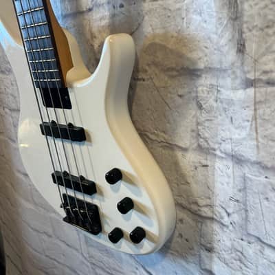 Tobias Toby Standard IV White 4 String Bass Guitar image 5