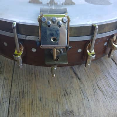 Long neck banjo - E tuned - vintage body and lovely carved neck Unbranded 70's maybe - Brass image 10
