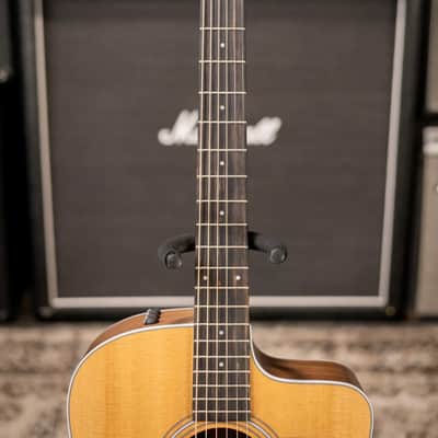 Taylor 210ce Dreadnought Acoustic/Electric Guitar with Gig Bag image 4
