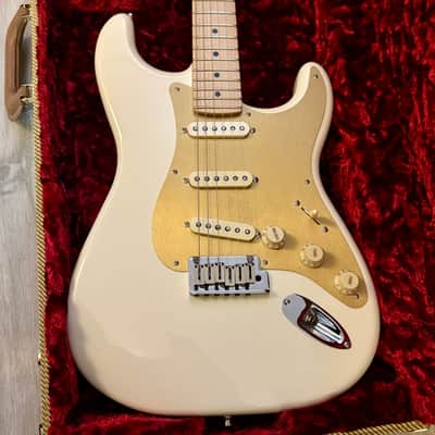Fender Custom American Deluxe Stratocaster Olympic White Maple UPGRADES G&G USA Strat Professional II image 4