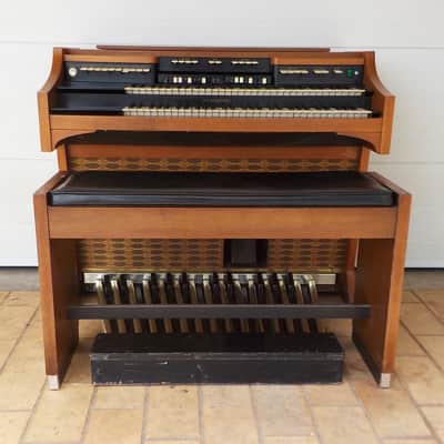 Hammond E 112 - B3 sound image 1