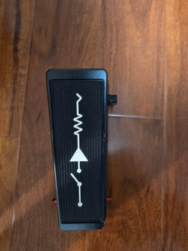 Dunlop MC404 CAE Custom Audio Electronics Wah image 1