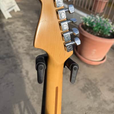 Fender Strat-o-Sonic "Dove II" 2003 - 2007 - Crimson Red Transparent image 4