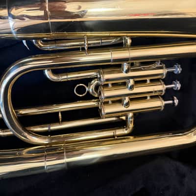 Euphonium, 3  piston,   with case and  mouthpiece. Large bore image 8
