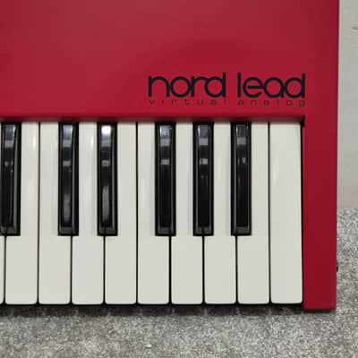 Nord Lead One Virtual Analog Synthesis Keyboard, 12 Voices - Excellent w/ Original Box image 6