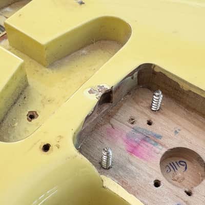 Fender Special Edition Canary Diamond Yellow 60's Stratocaster Alder BODY Vintage '62 Reissue Vintera image 7