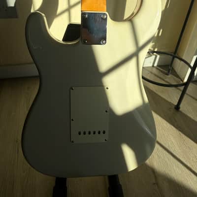 Fender Vintera 60s Stratocaster - Lilac image 16