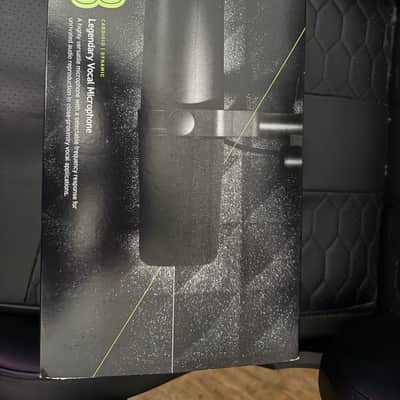 Shure SM7B Cardioid Dynamic Microphone 2001 - Present - Black