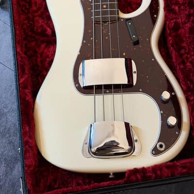 Fender American Original '60s Precision Bass with Rosewood Fretboard 2018 - 2019 - Olympic White image 9