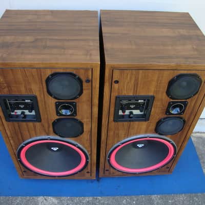 Vintage Cerwin Vega D-9 Floor Speakers - Professionally Re-foamed image 2