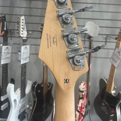 USED - FENDER STARCASTER PBass Black/White Guard image 9