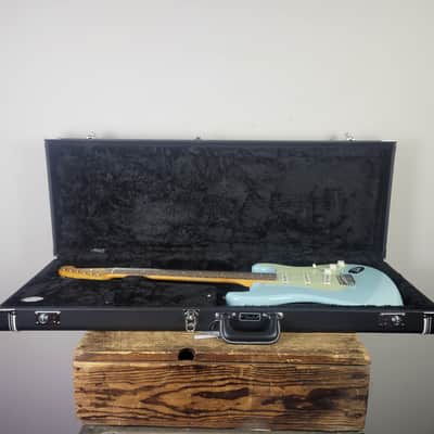 2026 Fender Vintera II Road Worn '60s Stratocaster - Sonic Blue With OHSC image 22