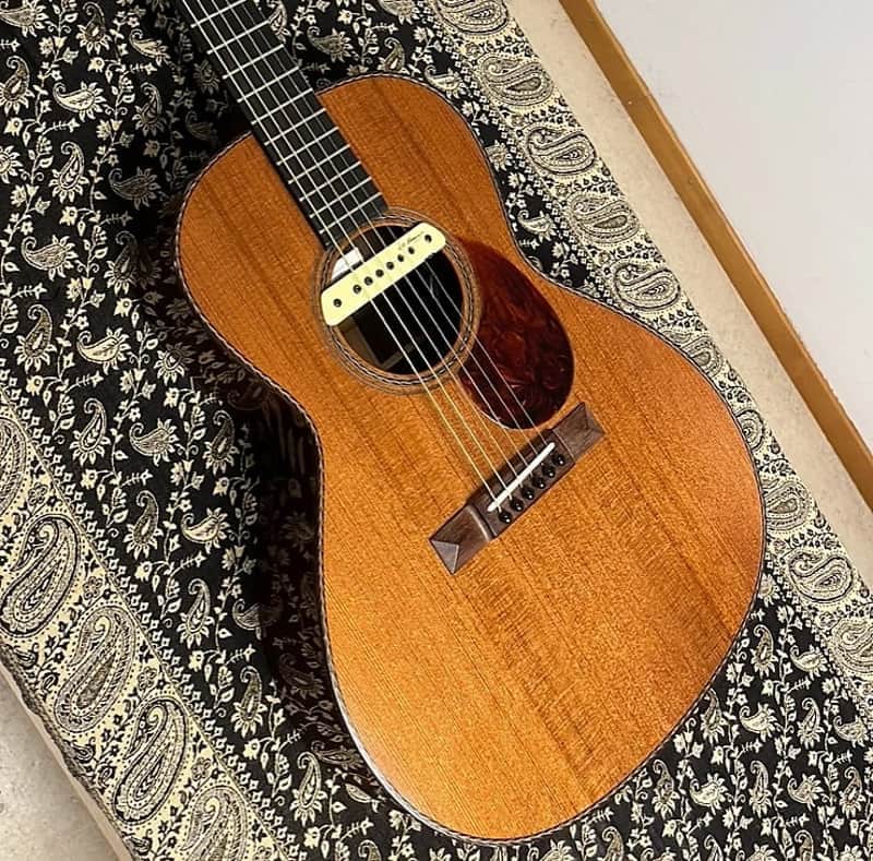 Rasmussen Parlor - Cedar top - Hi gloss natural image 1