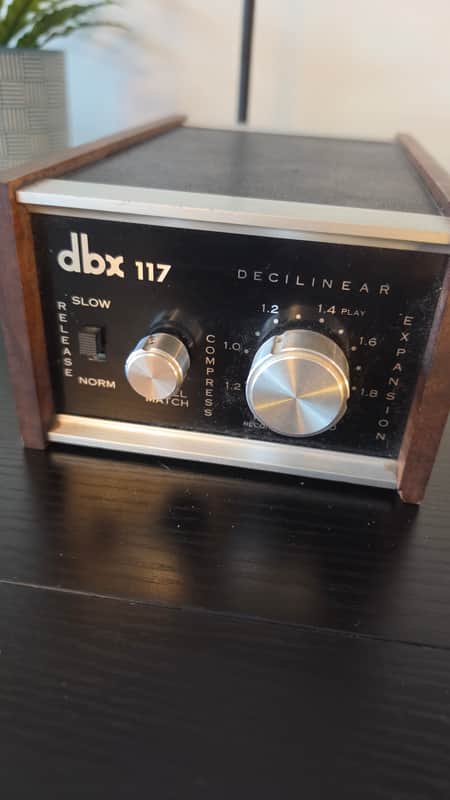 dbx 117 Compressor / Expander 1970s - Black image 1