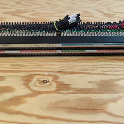 Switchcraft TTP96ASFNX 96 way (2x48) Bantam Patchbay + Cables image 1