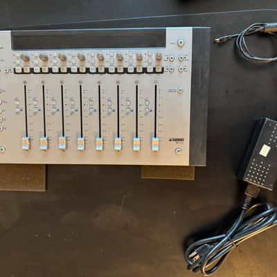 Euphonix MC Mix (Artist Mix) 8-Fader DAW Control Surface - Silver image 8