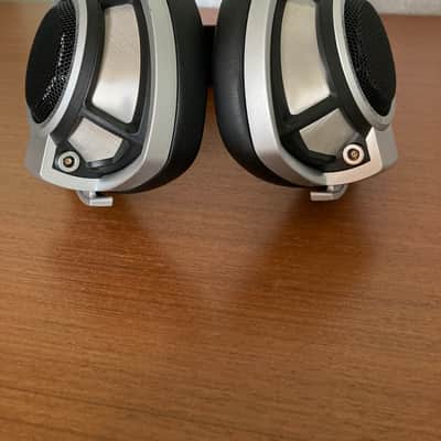 Sennheiser HD 800 Headphones image 13