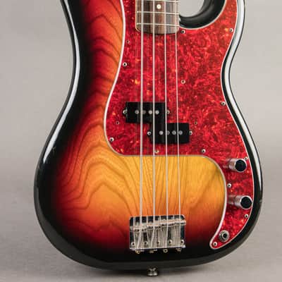 Squier P Bass 1983/84, Sunburst image 3