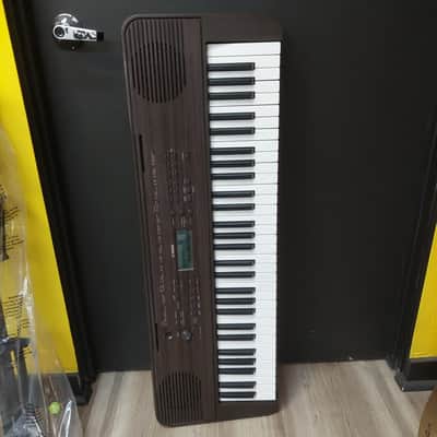 Yamaha PSR-E360W 61-Key Keyboard w/ Power Supply (USED) SN# 21UEZP01033