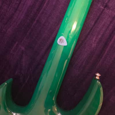 Carvin LB-75 - Green Burst image 10