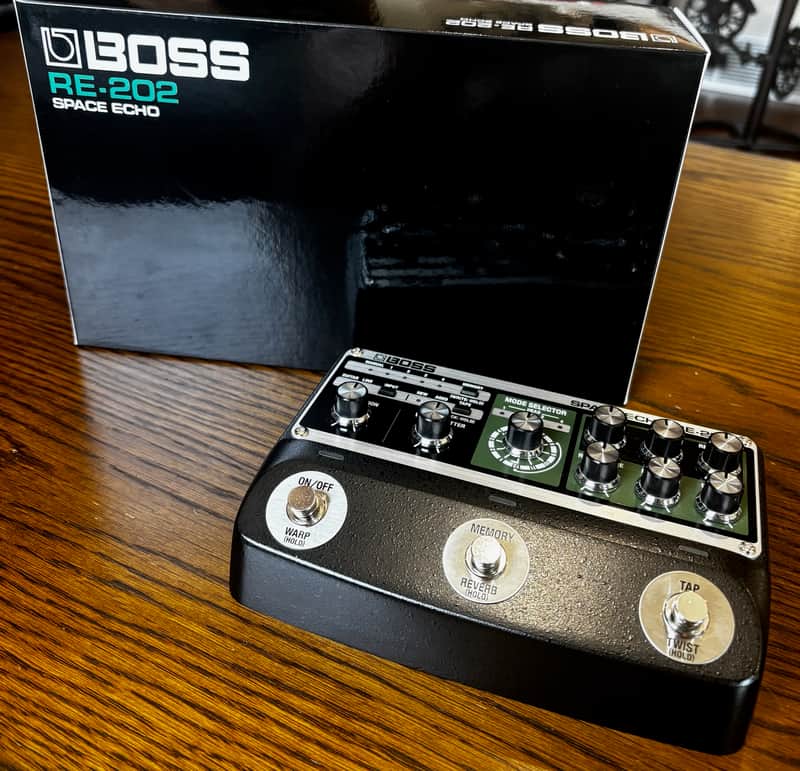 Boss RE-202 Space Echo