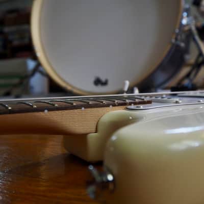 Squier Paranormal Cyclone - Seymour Duncan Pickups image 9