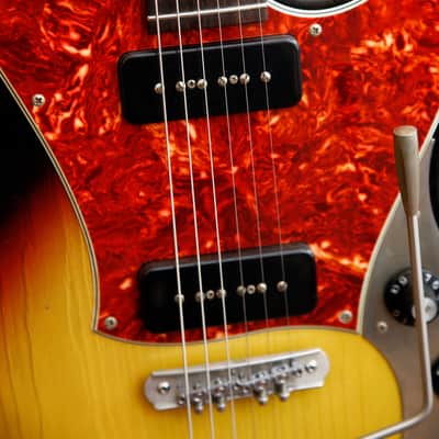 Novo Serus J '64 3-Tone Burst Electric Guitar image 5