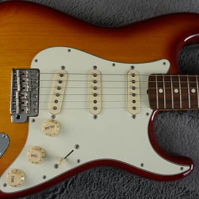 2017 Fender Japan ST62-TX 60s Stratocaster Texas Special MIJ Sunburst image 6
