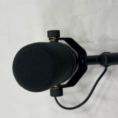 Shure SM7B Cardioid Dynamic Microphone 2001 - Present - Black image 3
