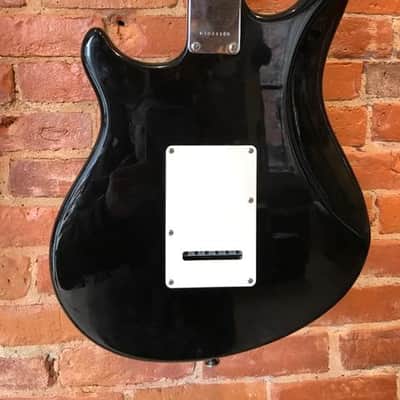 Peavey Raptor Plus Electric Guitar image 6