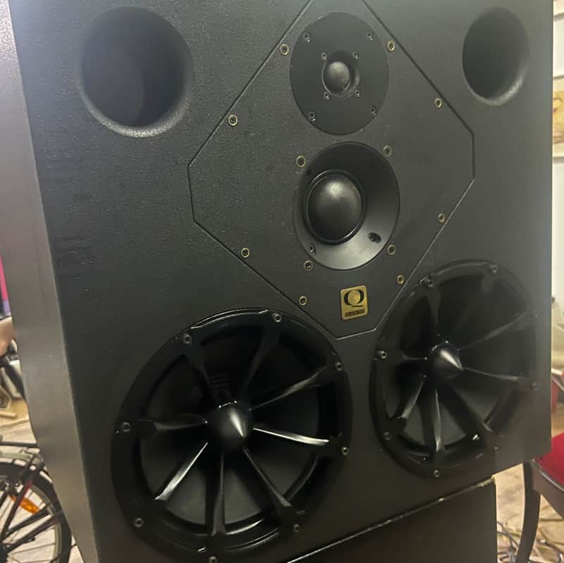 Quested Q212D Main Studio Monitor (Single Unit) image 1