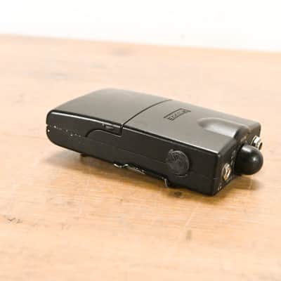 Shure P6HW Wired Bodypack Receiver CG011VW image 4