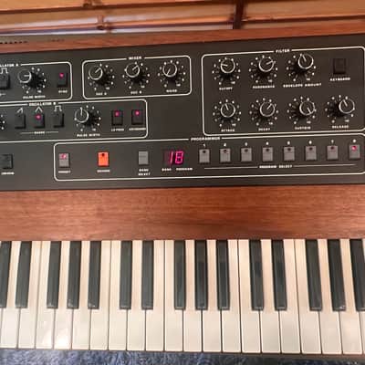 Sequenial Circuits Prophet 5 Rev 3.2 (vintage) 1981 - wood image 3